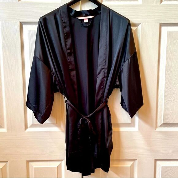 VINTAGE BLACK SATIN VICTORIA’s SECRET ROBE SIZE OS EVC - Picture 1 of 4